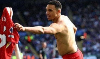 Arnold o své budoucnosti stále mlží