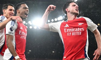 Arsenal porazil Manchester United rohovým kopem