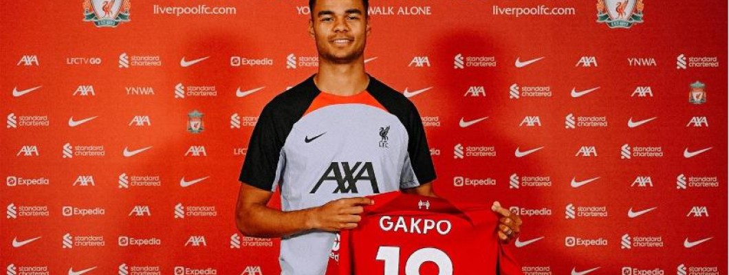 Gakpo přichází do Liverpoolu a nosí dres s číslem 18!