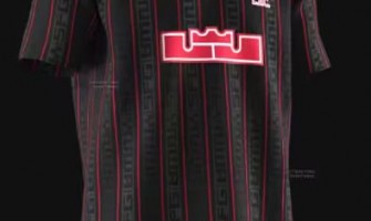 LeBron James odhalil nový dres s Liverpoolem