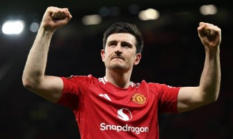 Maguire prodloužil smlouvu, ale důležitý milník musí být odložen